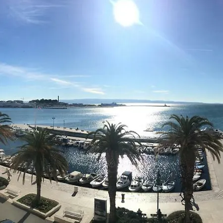 아파트 Adriatik Lux Riva *