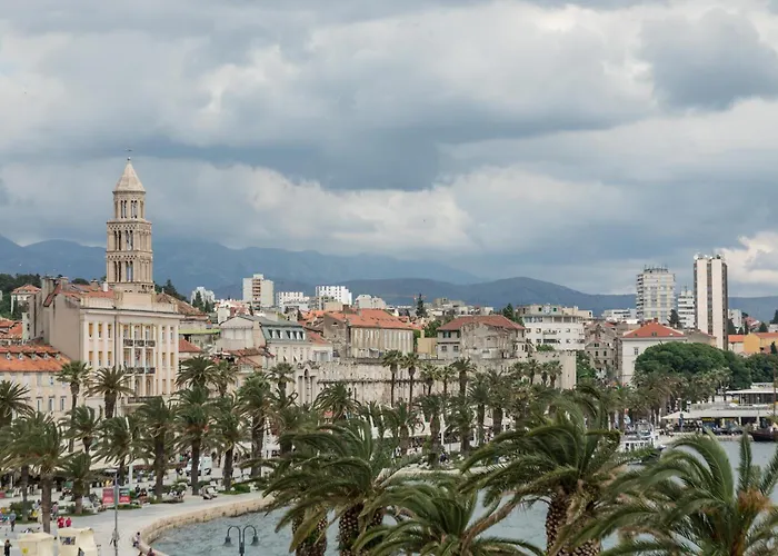 Adriatik Lux Riva * Сплит